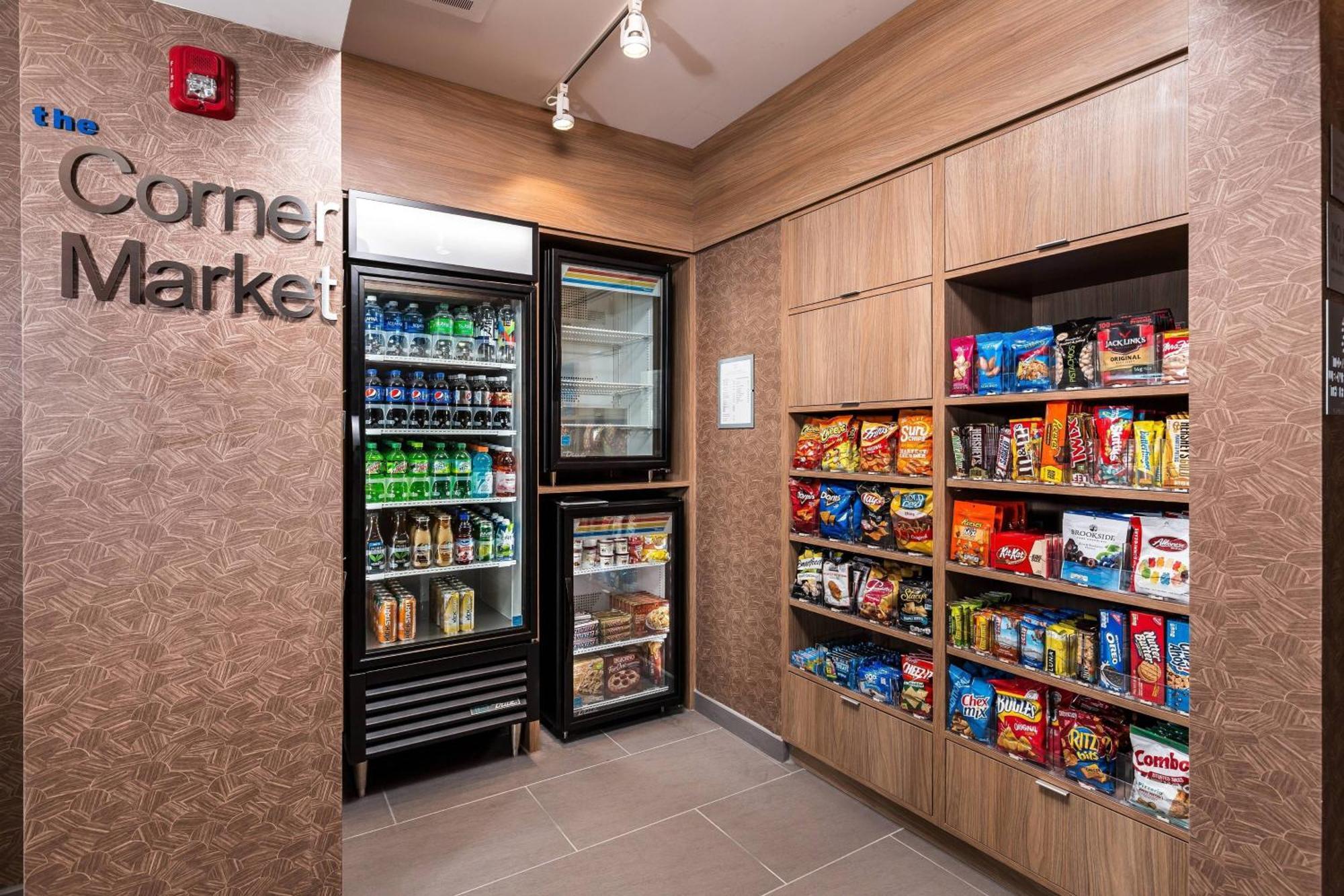 克雷斯特维尤万枫套房酒店 外观 照片